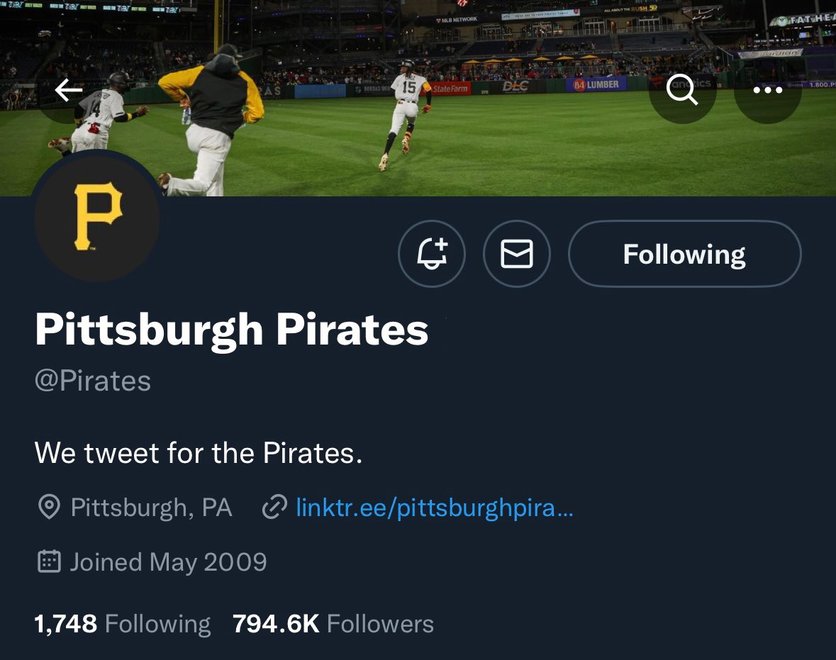 NorthShoreNine's tweet photo. Pirates Pre                  Pirates Post
     Elon                               Elon https://t.co/AQMsZdyh1K
