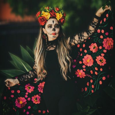 #NuevaFotoDePerfil 
Mientras yo viva, tu también lo harás por siempre en mi recuerdo.