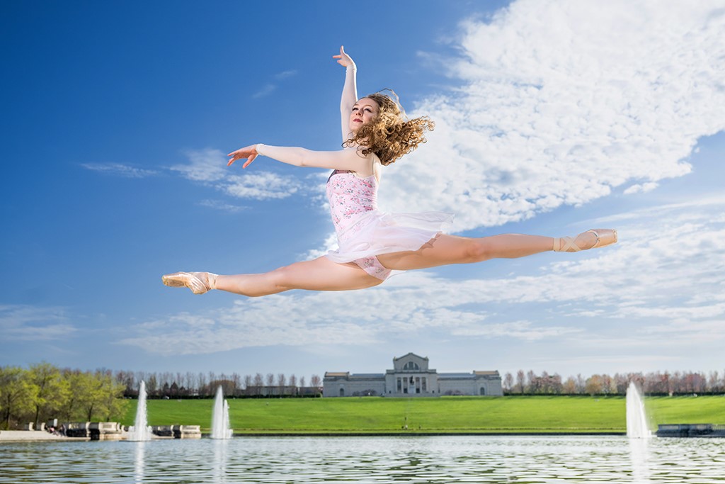 Happy World Ballet Day 🩰 📸: @emilyannefugett @ronmckinneyphoto @stlouisballet #WorldBalletDay #NationalBalletDay #Ballet #STLBallet #STLArtMuseum