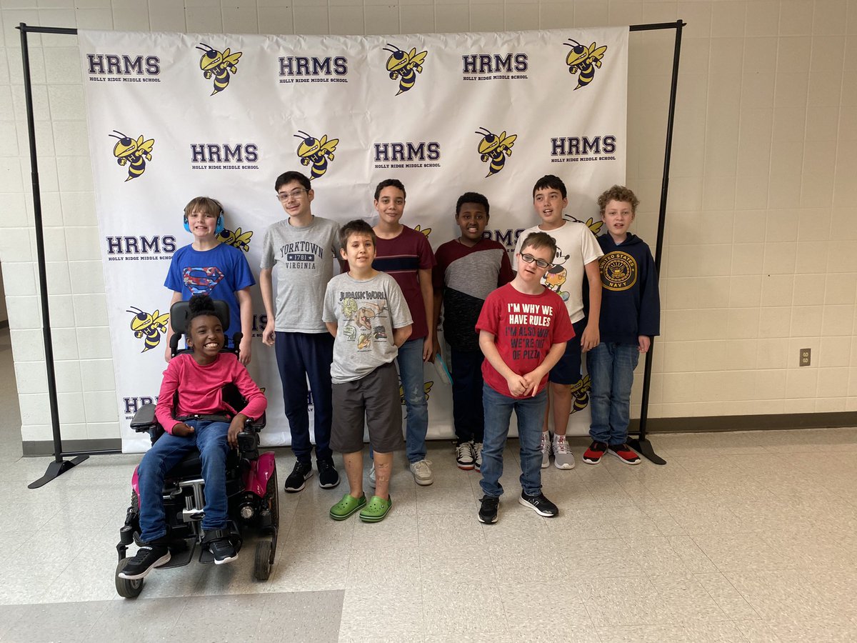 MrsBiles407's tweet photo. I have a good looking group! @HollyRidgeMS https://t.co/BbTjHY6EUH