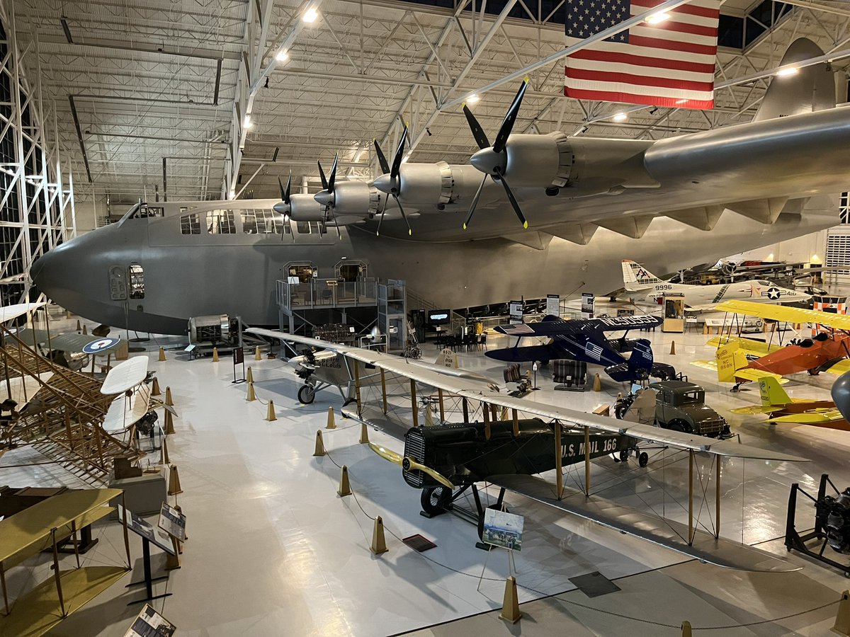 fox12oregon's tweet image. Today is the 75th anniversary for one of the world's most famous planes! @JoeVFox12 was at the @EvergreenMuseum this morning to learn more about the legendary Spruce Goose. Watch today's #OnTheGoWithJoe: kptv.tv/3WoB8Do