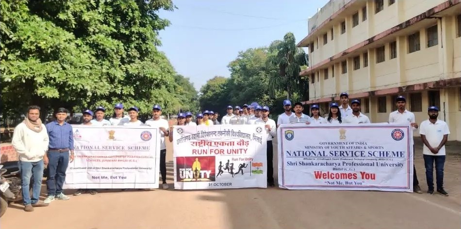 RDC_Mrityunjay's tweet photo. National Unity Day Celebration
Date: 31 October 2022
Place: SSTC Campus
#RunForUnity
#UnityRunWithNSS
#FitIndia
@YASMinistry
@ianuragthakur
@pankajsinghips
@pibyas
@PIBRaipur
@_NSSIndia
@NssChhattisgarh
@NSSRDBhopal
@askabir_
@SamarendraS21
@dr_dsraghu
@nsscsvtuCG https://t.co/xaa3s9aARx