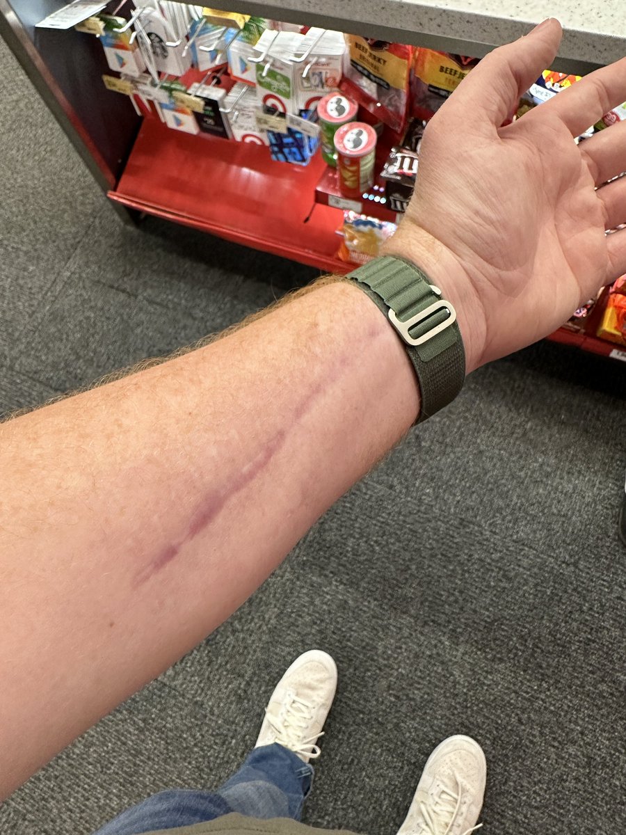 Andrew Johnson tweet media