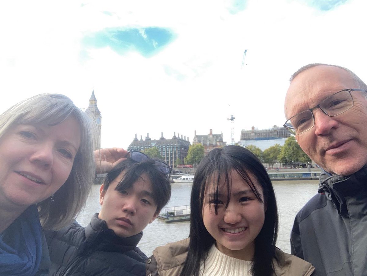 CambGuardAngels's tweet photo. Great day being a tourist exploring good old London! 

#halfterm #international #student #host #family #british #boarding #school #guardian #studytwt https://t.co/ZX35ykVZBE