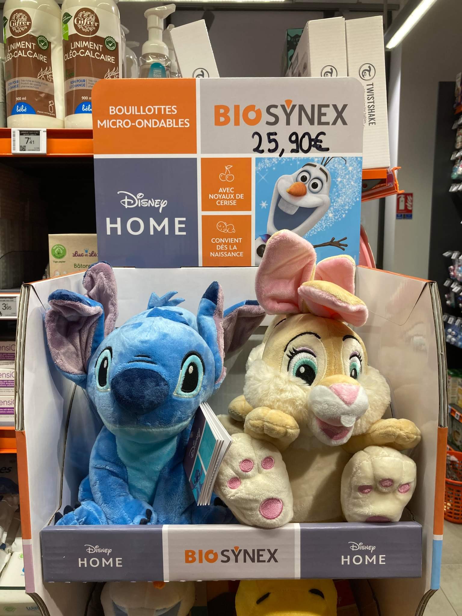Disneyphile on X: Petites trouvailles en pharmacie, ces adorables  bouillottes peluches Disney de Biosynex.  / X