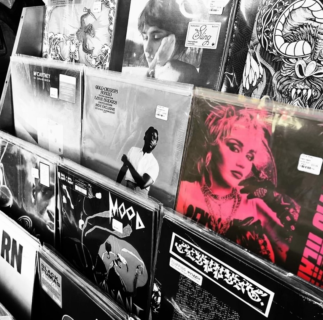 Miley Cyrus Updates on Twitter "RT MileyCyrusBz 🏷️ urban outfitters