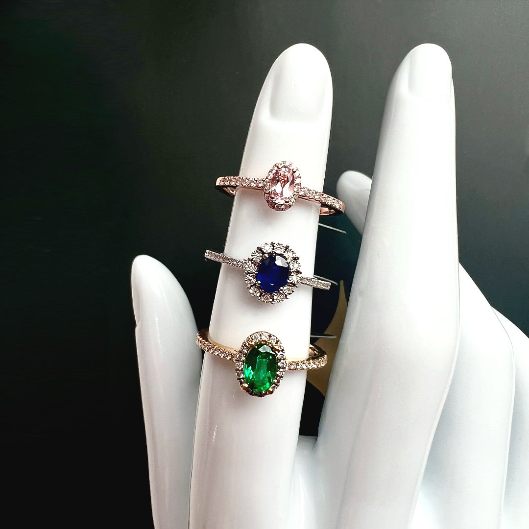 DesignerDiam0nd's tweet photo. WE LIKE IT COLOURFUL 

Welches würdest Du nehmen? Rosa, blau oder grün?

#edelsteine #schmuck #mala #edelstein #edelsteinschmuck #armband #gemstones #jewelry #heilsteine #handmade #gemstone #bracelet #edelsteinarmband #gems #schmuckdesignerin #lila #pink #grün https://t.co/b22auCniq3