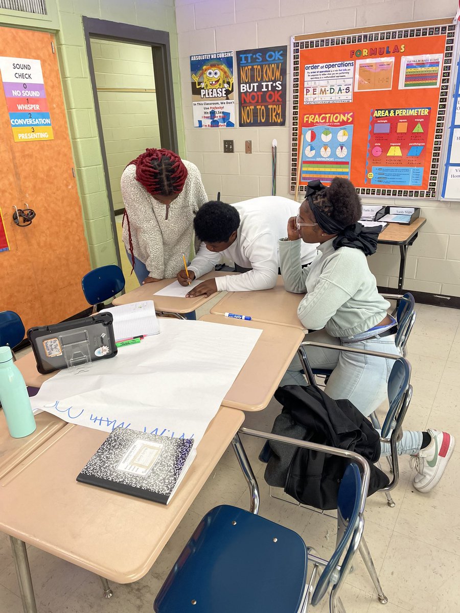 tiffroddy's tweet photo. @AMSTIUAB @BhamCitySchools Students we’re working collaboratively to understand equivalent ratios in Mr. Bedford’s math class. #discourse #teamwork https://t.co/f6v5NS714R