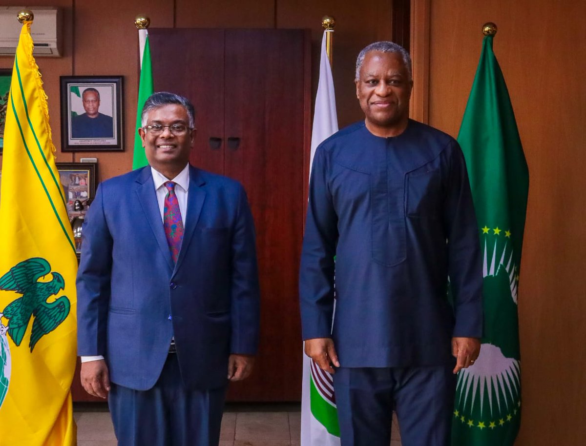 Geoffrey Onyeama tweet media