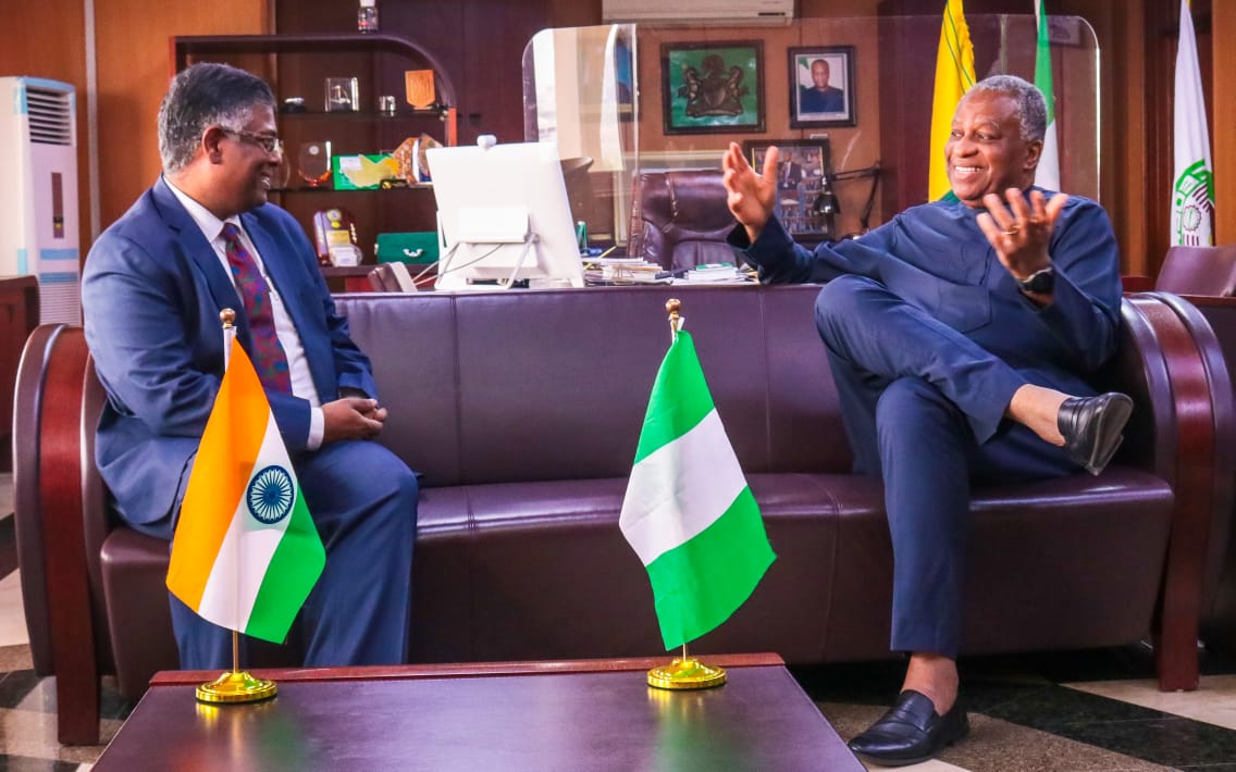 Geoffrey Onyeama tweet media