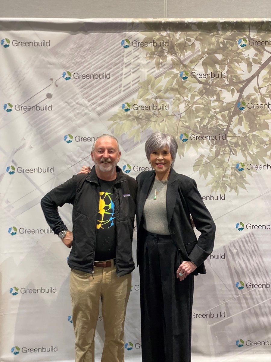 HydesKevin's tweet photo. What an honor to meet @Janefonda this morning at #Greenbuild after her keynote speech. @USGBC @DeepGreenEng https://t.co/4vDjONAdrL