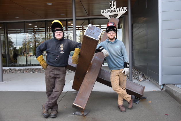 UFV welders have forged two symbols of peace on our #Chilliwack campus: metal hedgehogs used to repel attacks, with End War messaging added to reinforce the message. Find out more: ow.ly/zSK450LspkM

<a href="/UFVTrades/">UFV Trades</a>
