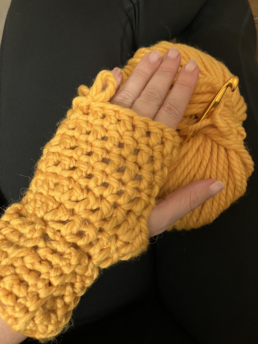 jillyshaw's tweet photo. And next ones on the go - @EweMommaKnits the yarn is perfect! https://t.co/KWi9nmmmSD