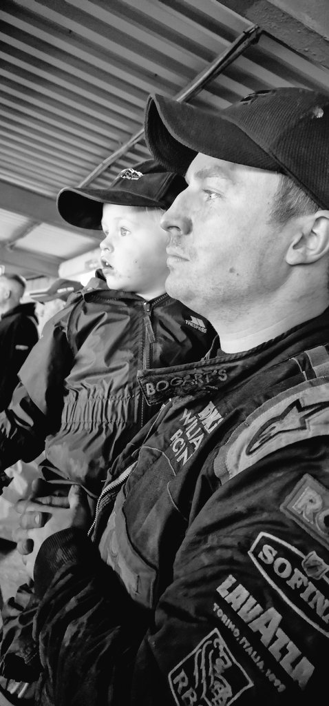 Beautiful boys watching the <a href="/BSCDAF1/">BSCDA - BriSCA F1</a> 😍