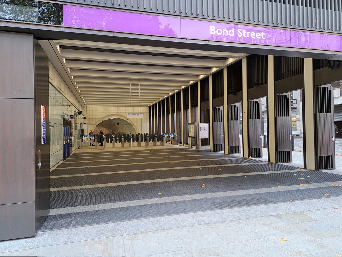 danthetrainman's tweet photo. Visited the now open Elizabeth Line platforms at Bond St today. #elizabethline #crossrail #photography #memories #daysout #BondSt https://t.co/uFTSPEoMha