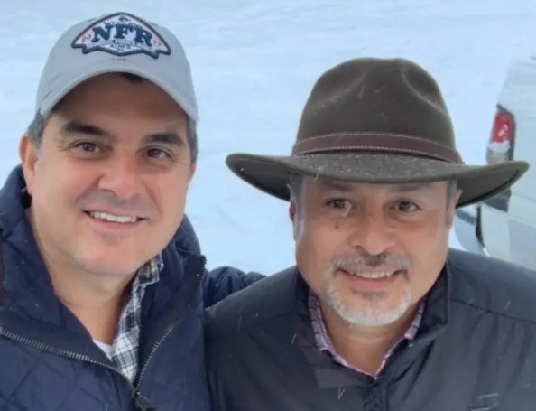 PUROPOTRILLO's tweet photo. "...𝙉𝙤 𝙢𝙤𝙧𝙞 𝙨𝙞𝙢𝙥𝙡𝙚𝙢𝙚𝙣𝙩𝙚  𝙢𝙚 𝙙𝙞𝙨𝙛𝙧𝙖𝙘𝙚 𝙙𝙚 𝙧𝙚𝙘𝙪𝙚𝙧𝙙𝙤 𝙥𝙖𝙧𝙖 𝙖𝙣𝙞𝙙𝙖𝙧 𝙥𝙤𝙧 𝙨𝙞𝙚𝙢𝙥𝙧𝙚 𝙚𝙣 𝙩𝙪 𝙖𝙡𝙢𝙖,...𝙢𝙞 𝙚𝙨𝙚𝙣𝙘𝙞𝙖 𝙩𝙚 𝙞𝙢𝙥𝙧𝙚𝙜𝙣𝙖, 𝙩𝙚 𝙚𝙣𝙫𝙪𝙚𝙡𝙫𝙚 𝙮 𝙩𝙚 𝙘𝙤𝙗𝙞𝙟𝙖..."
Dios los tenga en su Santa Gloria!!!! https://t.co/oOKiXHYMYK