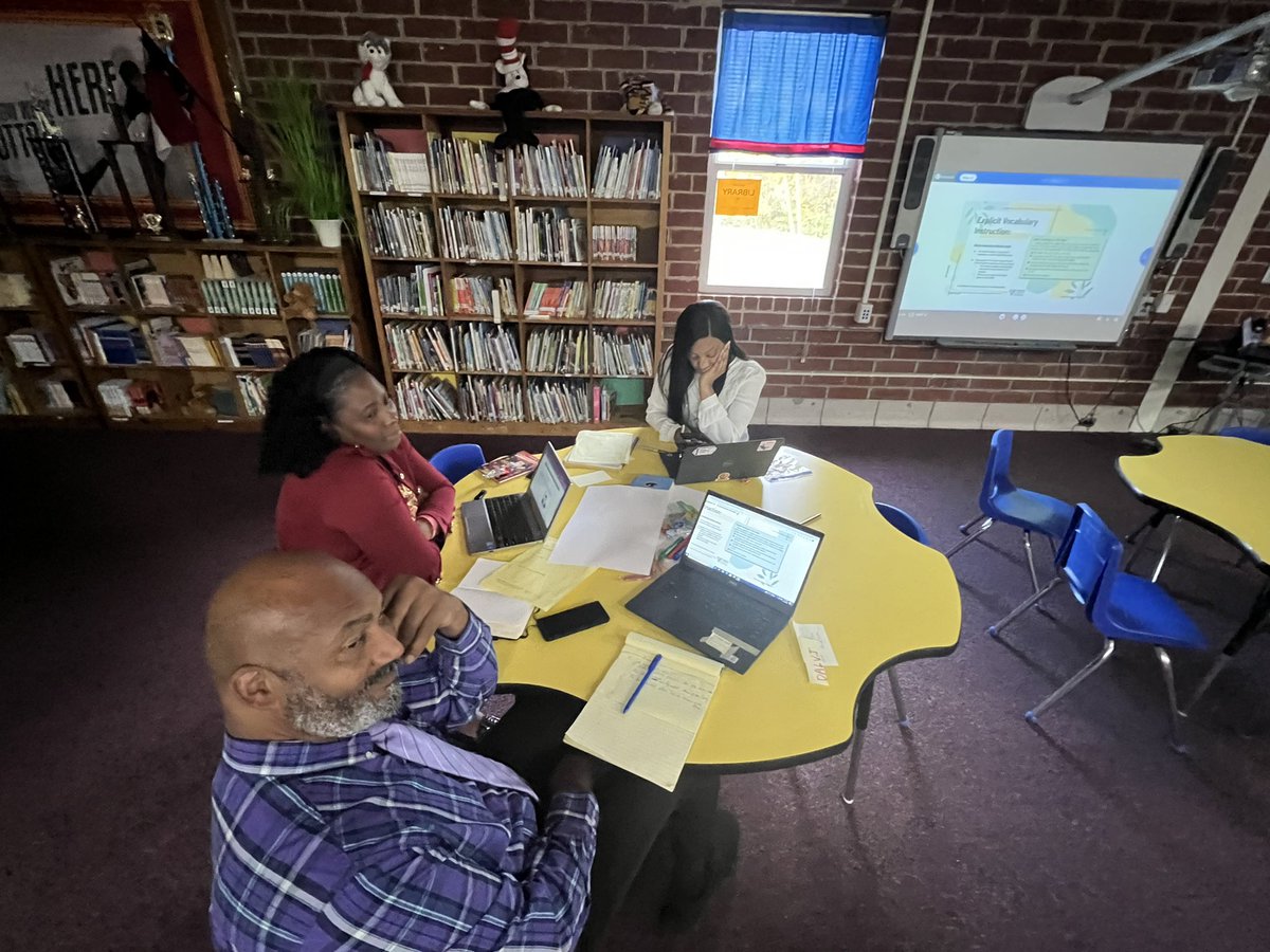 PinkstonPride's tweet photo. Dr. Batten did a great job leading LETRS training this afternoon.  Teachers @PinkstonPride work together to provide evidence-based instruction for our scholars.  Thank you all for your commitment.  #vocabulary #LETRS #PinkstonStreet https://t.co/04XAdtbkWo