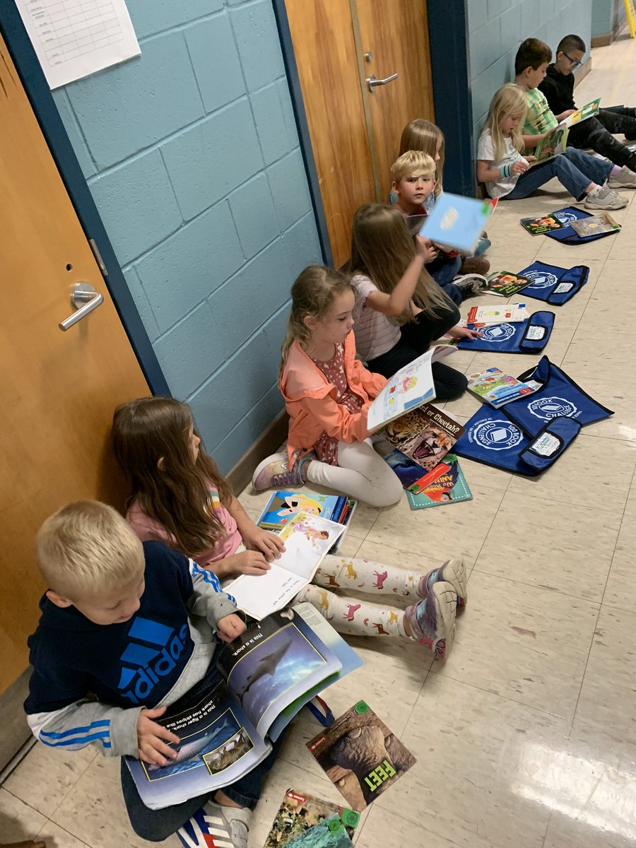 nstreet_teaches's tweet photo. Ms. Coombs 1st Graders can read anywhere! 📚 Who says you always have to read at your desk or on the carpet? The hallway works, too! #isleREAD #isleLEARN #isleGROW https://t.co/qj5vFAfAfD