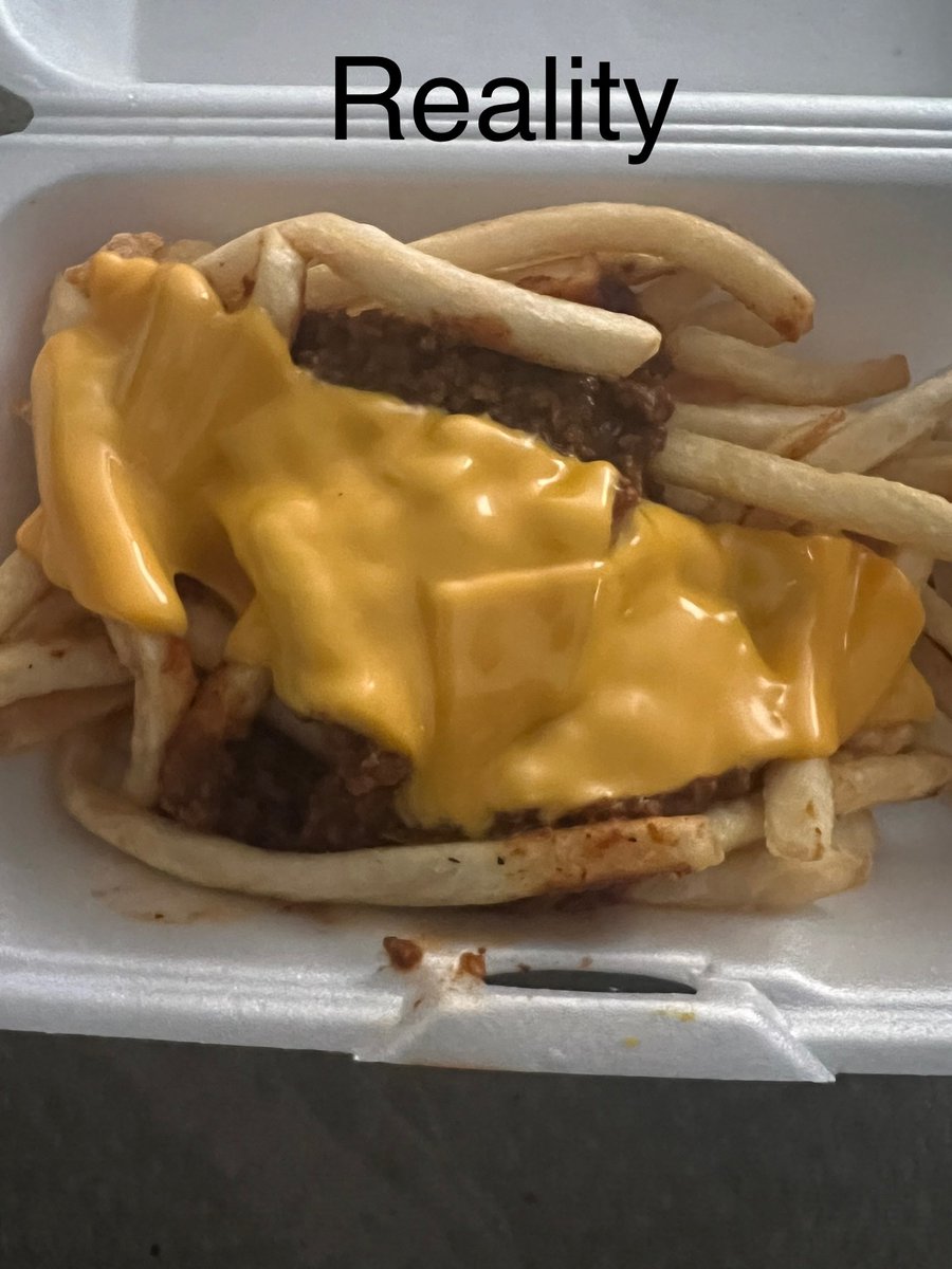djnvs's tweet photo. @Whataburger I think there’s something wrong with my fries. https://t.co/F5xDL3PeNY
