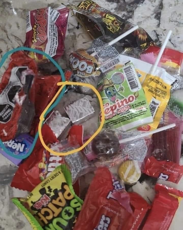 MexicoMagico's tweet photo. Se pasaron de lanza, me dieron 2 consome de pollo en vez de dulces 🥲 https://t.co/gbMZkH429T