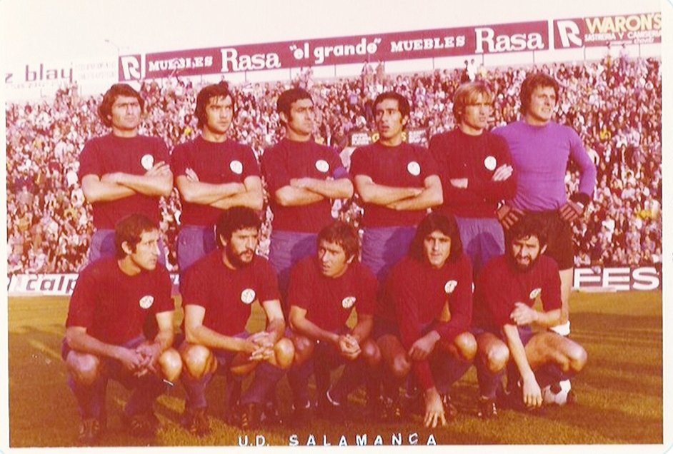 futbol_vivi's tweet photo. #HérculesCF 🆚️ #UDSalamanca 
🔙 01/12/1974
🏟 #JoséRicoPérez 
📌Iglesias, Enrique, Huerta, Lanchas, Rezza, D'Alessandro, Álvarez, Pita, Robi, Pepín y Sánchez Barrios.
📷 Francisco Gutiérrez 
#UDSalamanca #UDS https://t.co/TpdfBHOmAd