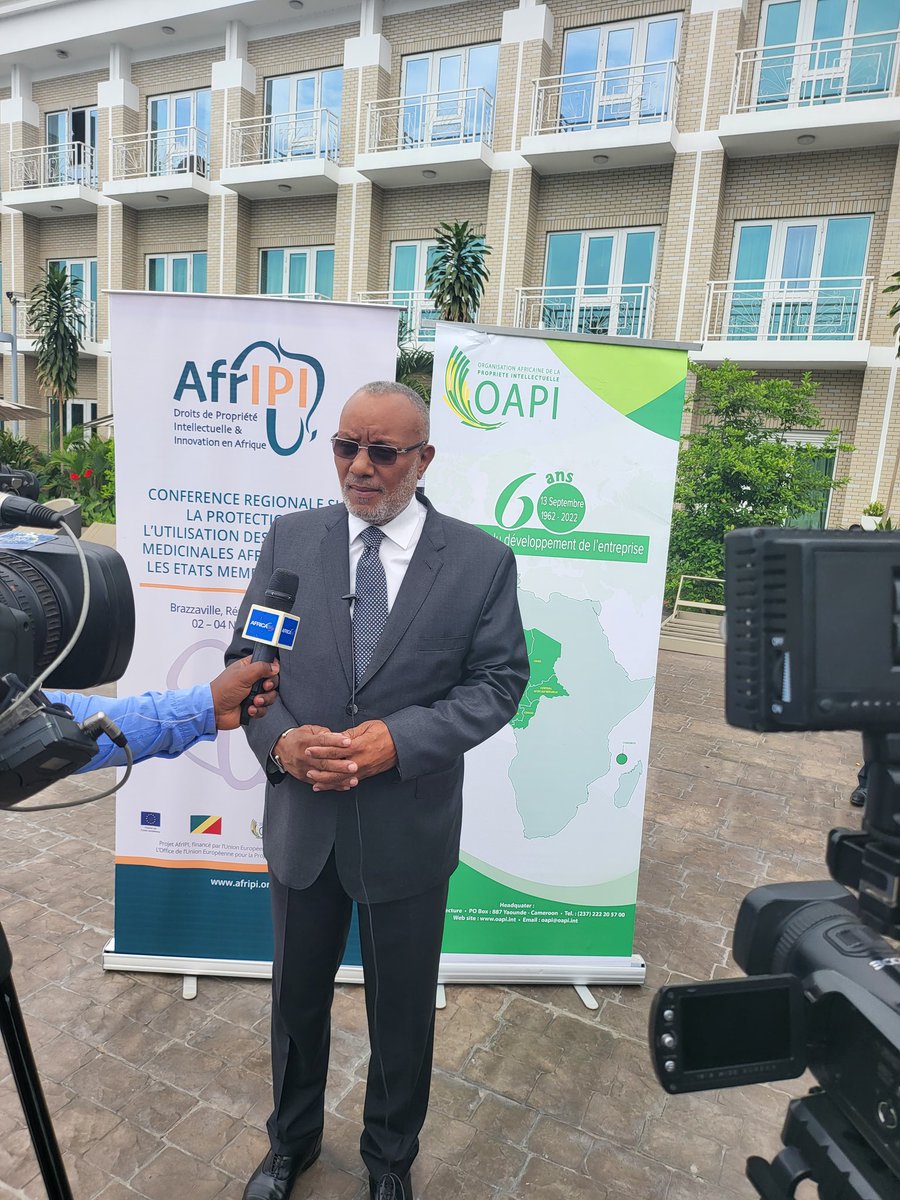 M.le Ministre <a href="/NickFylla/">Nicéphore Fylla</a> à patronné aux côtés de M. le DG de l'OAPI et de son Ex. M. L'Ambassadeur de l'UE, la cérémonie d'ouverture de la conférence sur la protection et l'utilisation des inventions medicinales africaines.