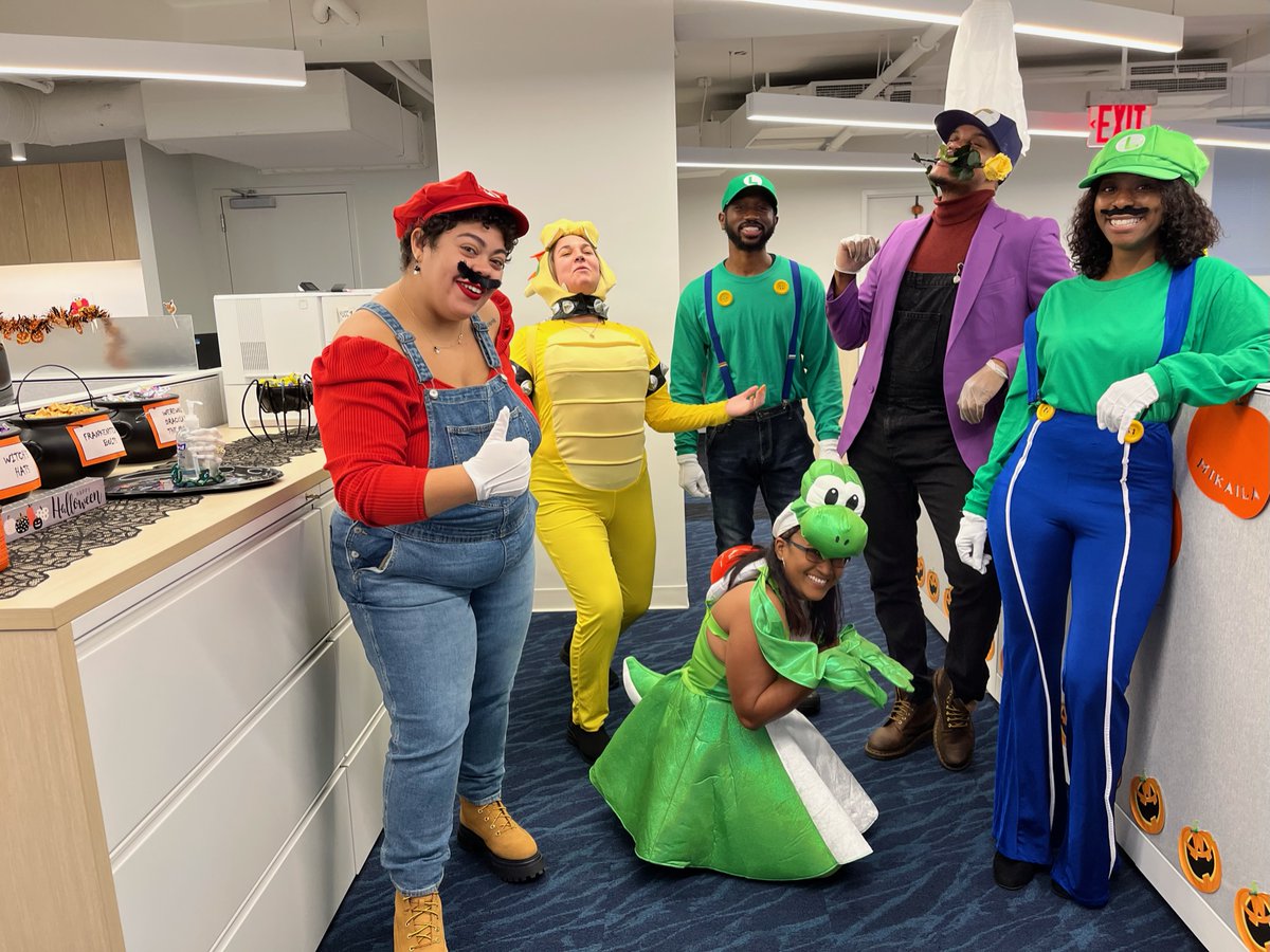 CogencyGlobal's tweet photo. We continue to celebrate Hallo-week with more amazing pictures from our celebration on Monday! We were proudly on display in our traditional Halloween parade to Bryant Park in NYC!
#integrityfairnessfun #cogencyglobal #workplace https://t.co/wS7dVzNZyq