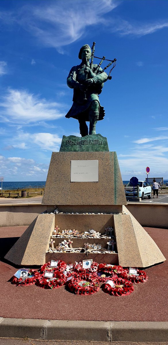 #goldbeach #Normandy #mulberryharbour #PiperBillMillin #RemembranceDay