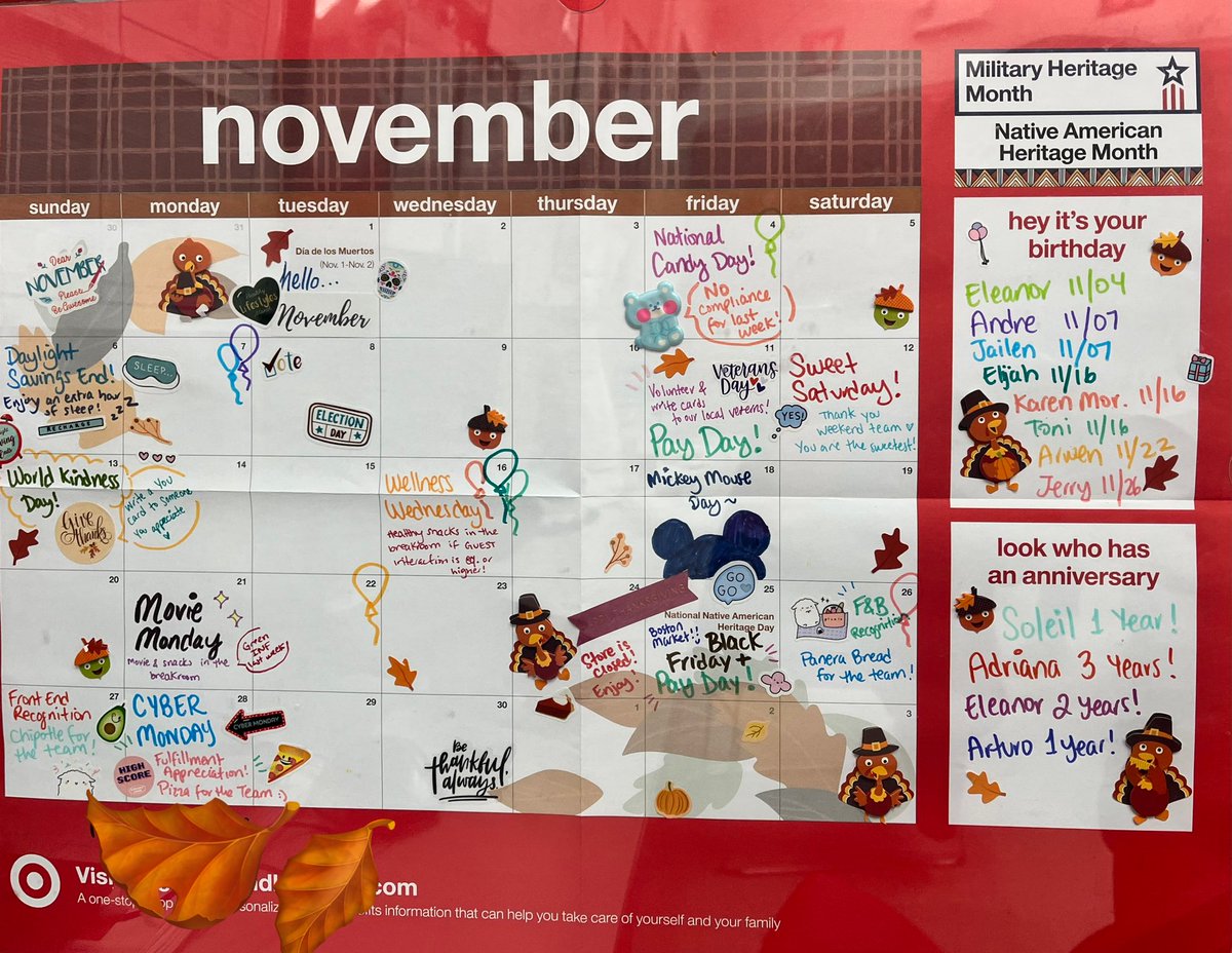 LeslieTGT's tweet photo. Q4 is here and we are ready for the busiest time of the year!!! π Our team is excited π€© #Target #T3276 #Q42022 #holidayseason #FFFCalendar #TargetCalendar https://t.co/cnooeoQVOA