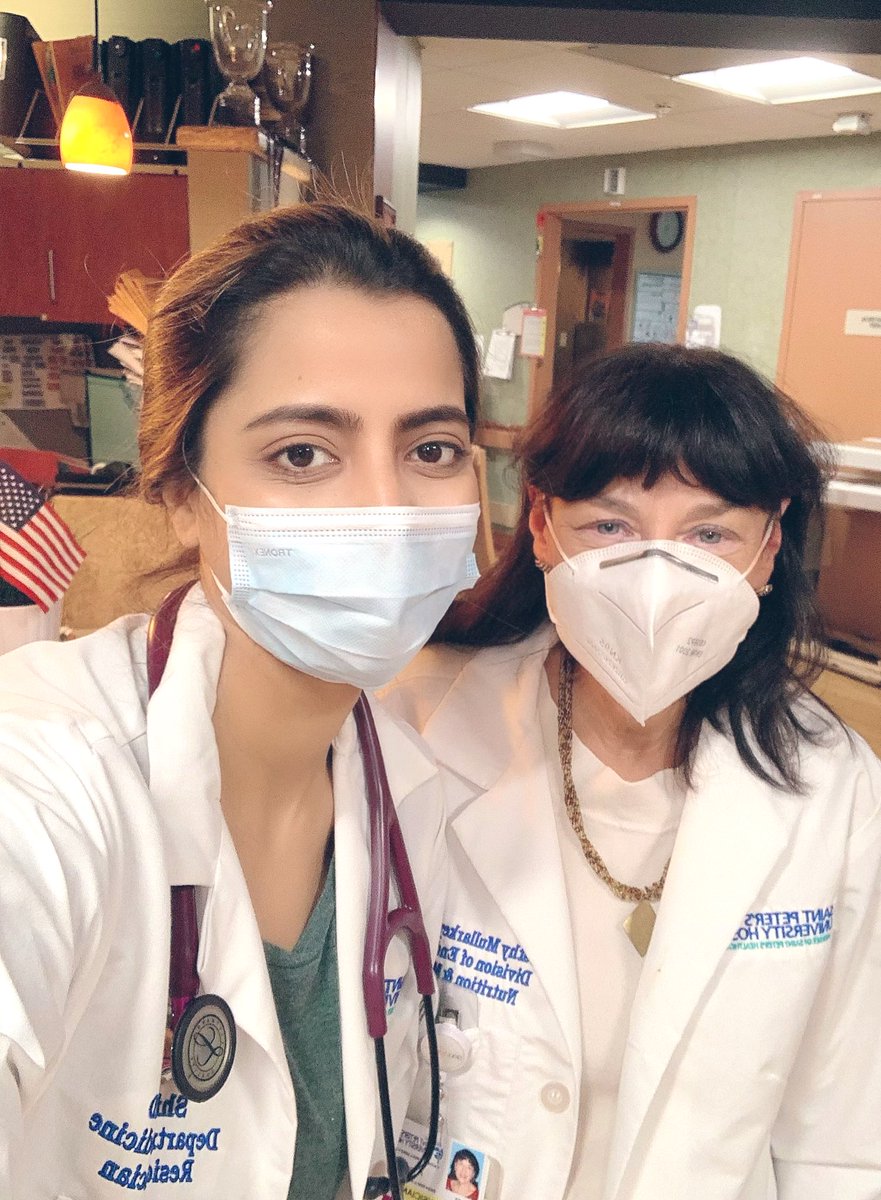 Shikha_Cardio's tweet photo. “One should never hesitate to advocate for their patients. That’s what makes a physician extra ordinary.” Please meet Dr. Cathleen Mullarkey-Desapio. ❤️#SelfieWithTheLegend #EndocrinologyRotation #MasterClinician #PatientAdvocate #WomenInMedicine 😇#ResidentInTraining 👩🏻⚕️ https://t.co/60kIuntX5j