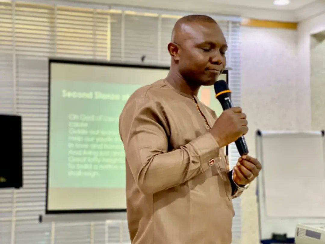 OchaiThankgod's tweet photo. Participating in a four-day anti-corruption hackathon workshop in Ekiti State, Nigeria, organized by @accountlabng in partnership with @UNDP in Nigeria and @opencontracting (OCP).
@shiiwua
#hackathon2022 #bootcamp #intergrityIcon #procurementdata #hackcorruption https://t.co/miwIvUIozA