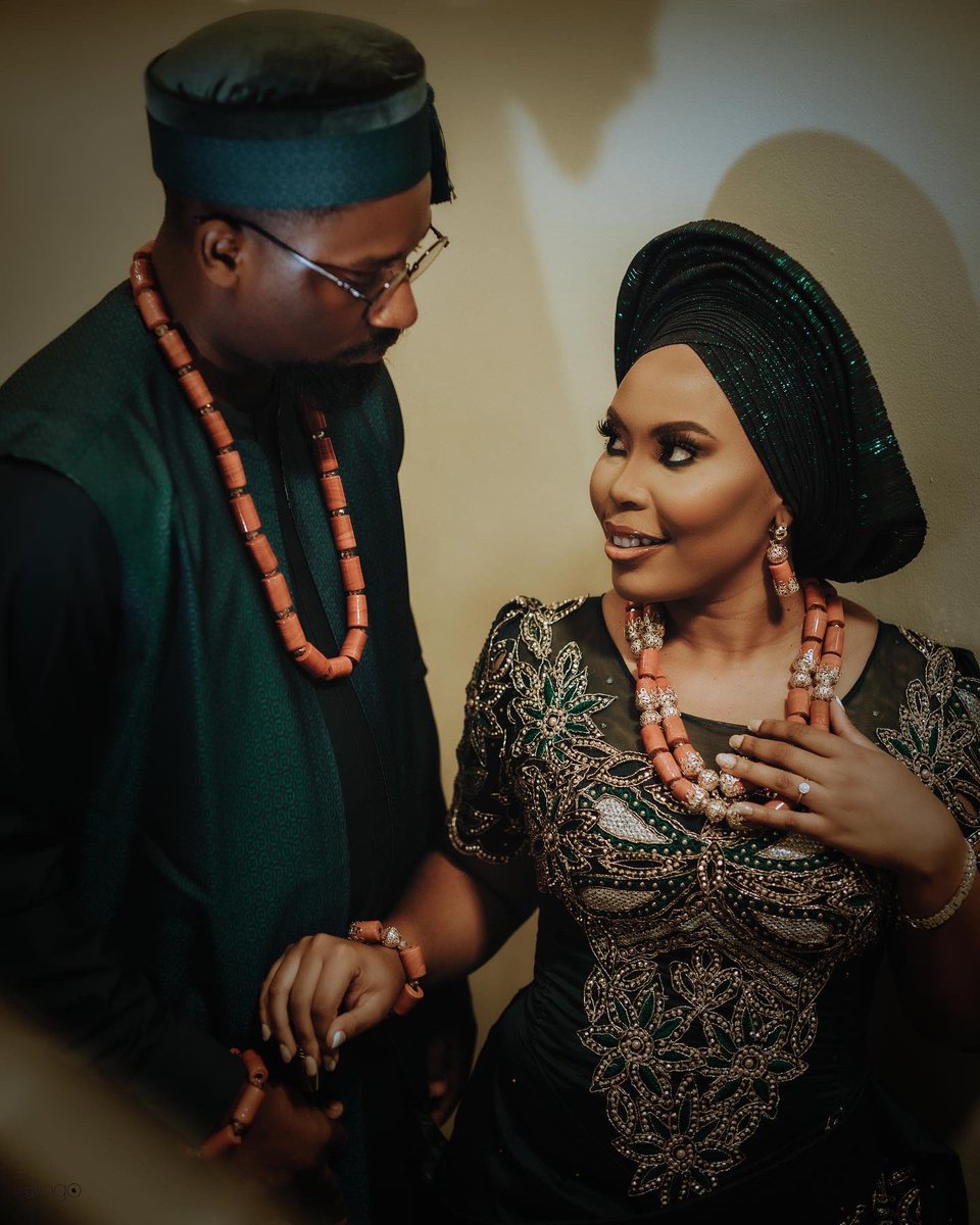 Grinqo_rie's tweet photo. โteach me how to love โ ๐๐ค
.
.
.
Planner; @veezevents
@bellanaijaweddings @brides
#bellanaijaweddings #weddingforward #explore https://t.co/bLEdETORJw