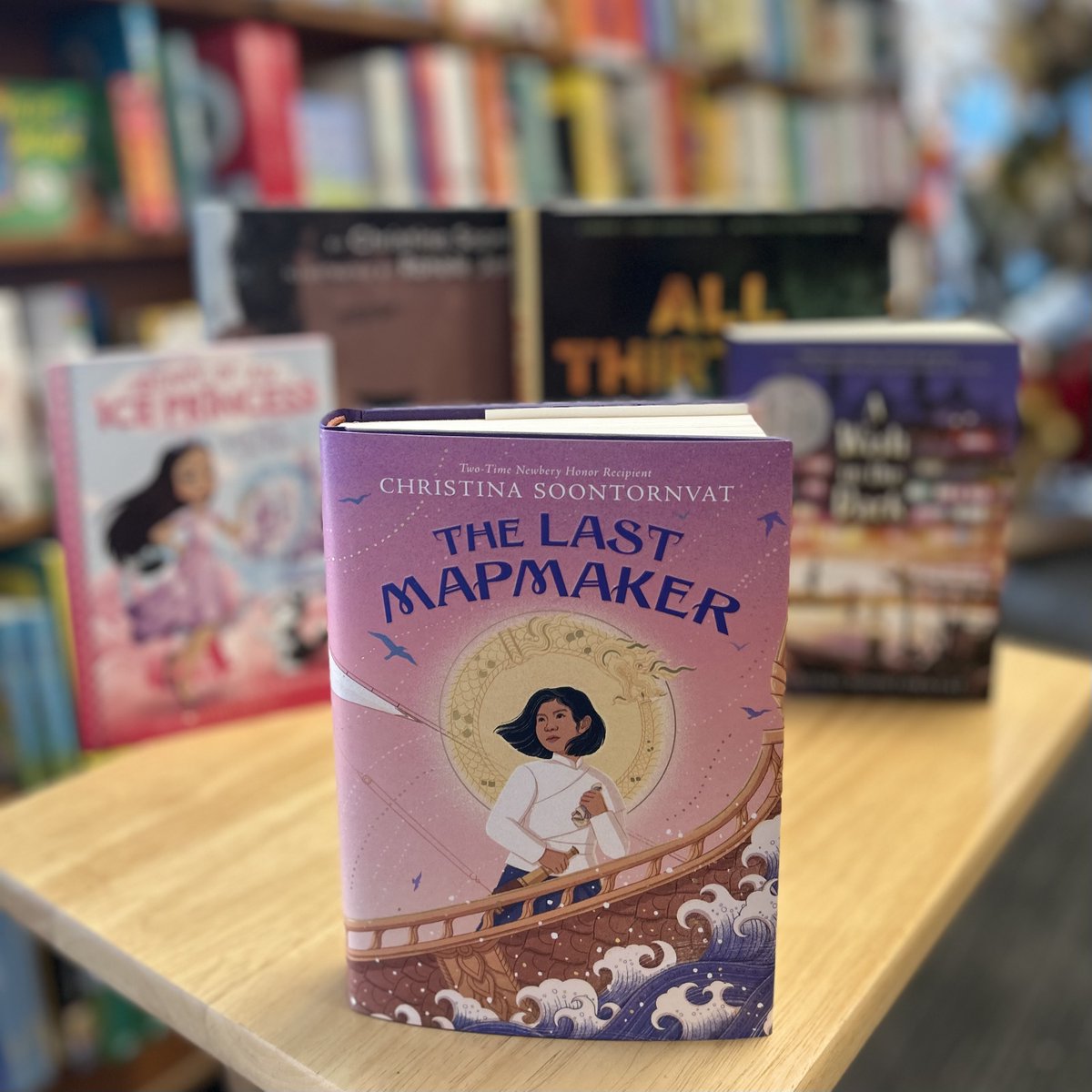 One more week until @soontornvat's book talk on her middle-grade book, 'The Last Mapmaker'! ⁠🗺️⁠The VIRTUAL event will take place on Tuesday, November 15th from 10:30-11:15 AM. ⁠ For more information, or to order the book, check out childrensbookworld.com/event/exclusiv…!