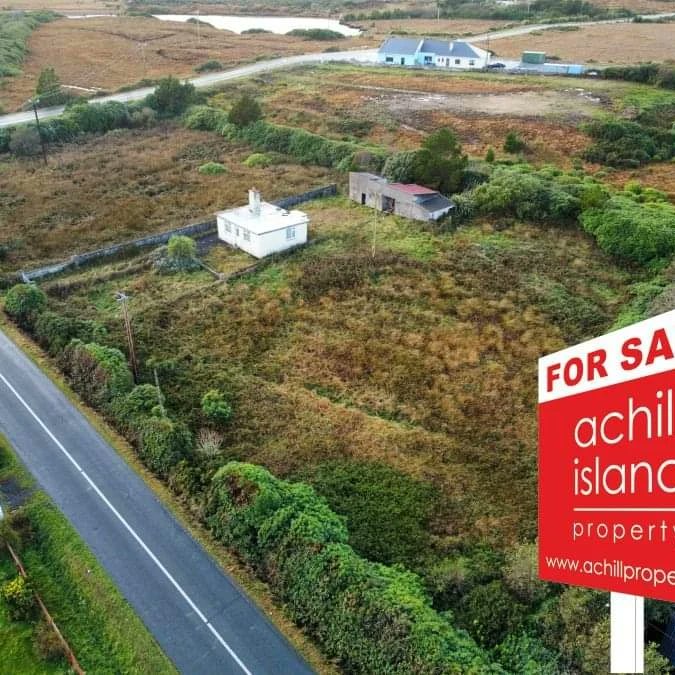 achillproperty's tweet photo. Fixer Upper/Development Opportunity, Bunnacurry #achillisland @wildatlanticway @cheapirishhouse #IslandLife @achillproperty https://t.co/SG39PgDBpX