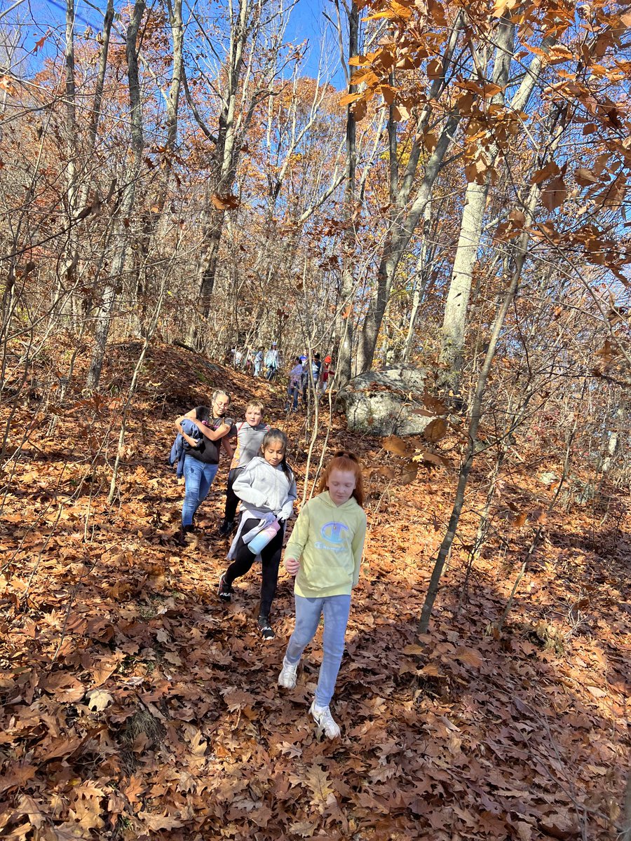 Ms_vanDoren's tweet photo. A big thank you to Pete Murowski and Native Landscapes for teaching 5th graders about our biome on the Appalachian Trail today! We had fun and learned a lot! https://t.co/uiZKbCyZf7