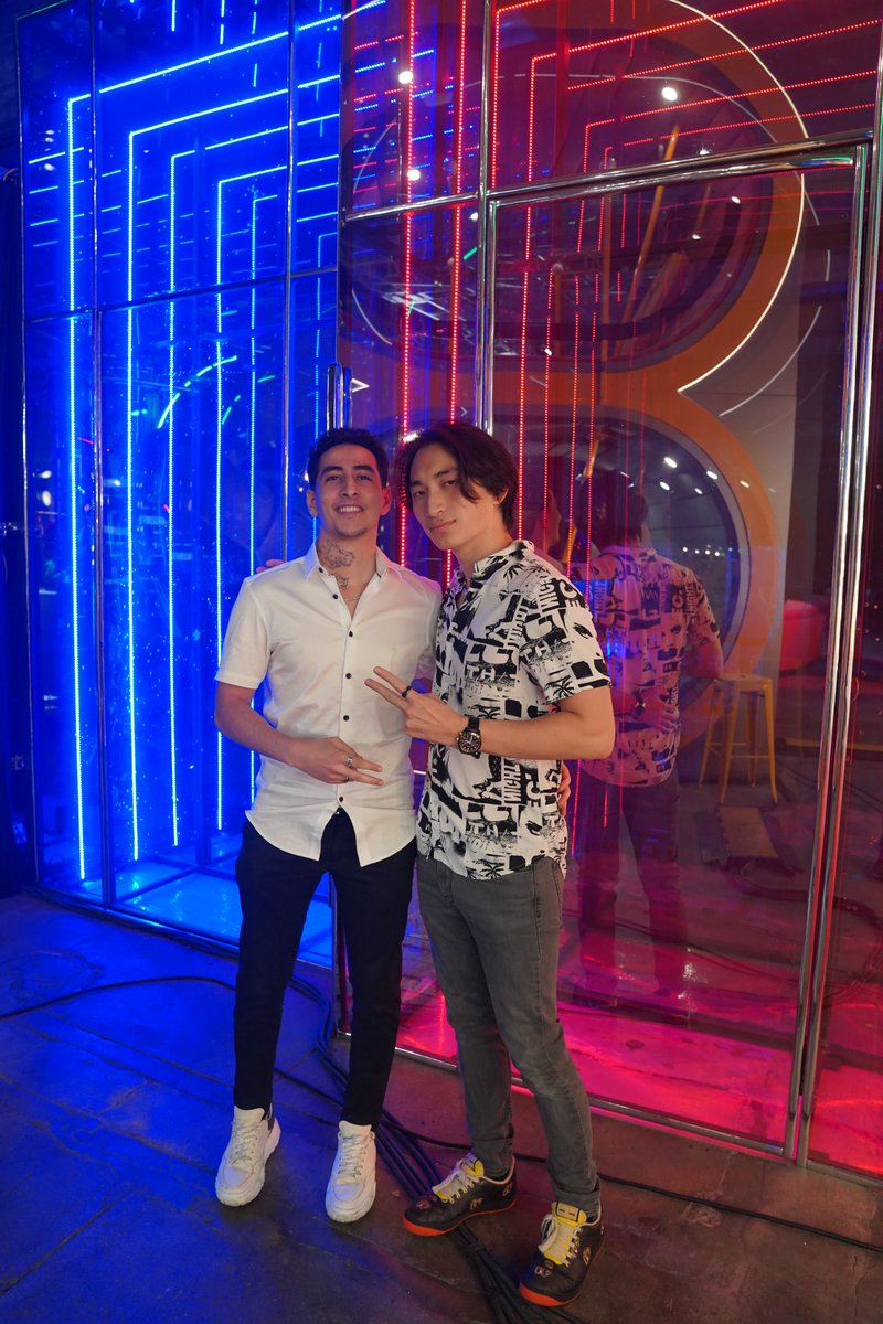 NRGgg's tweet photo. time for this duo to hit some raze (not roza) ults

@ethoz x @Subroza https://t.co/ayDBh3hwpz
