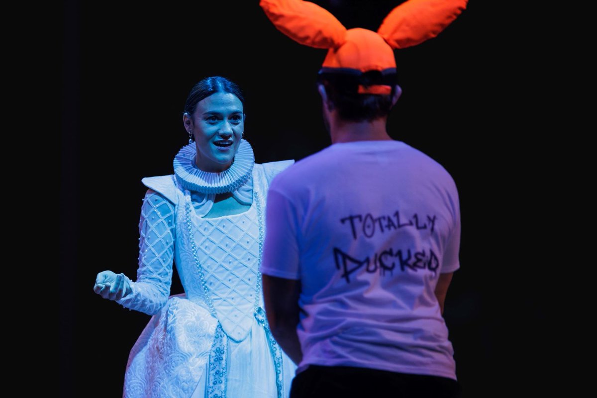 '... a joyously fast and loose version of the Shakespeare comedy served up in the darkening days of autumn, as befits a company called @NotTooTame.' @DavidJWhetstone reviews A Midsummer Night's Dream @northernstage culturednortheast.co.uk/2022/11/02/rev…