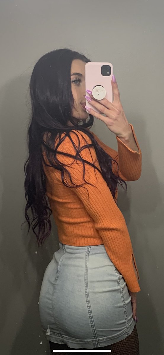 ashleyxoxy's tweet photo. 😛 #ineedpals https://t.co/Hhh8cfamzW