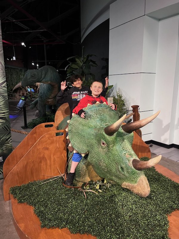 SCSDMcCarthy's tweet photo. McCarthy scholars exploring at the MOST in downtown Syracuse!! @SCSDMcCarthy @SyracuseSchools https://t.co/g2sk3gxqCf