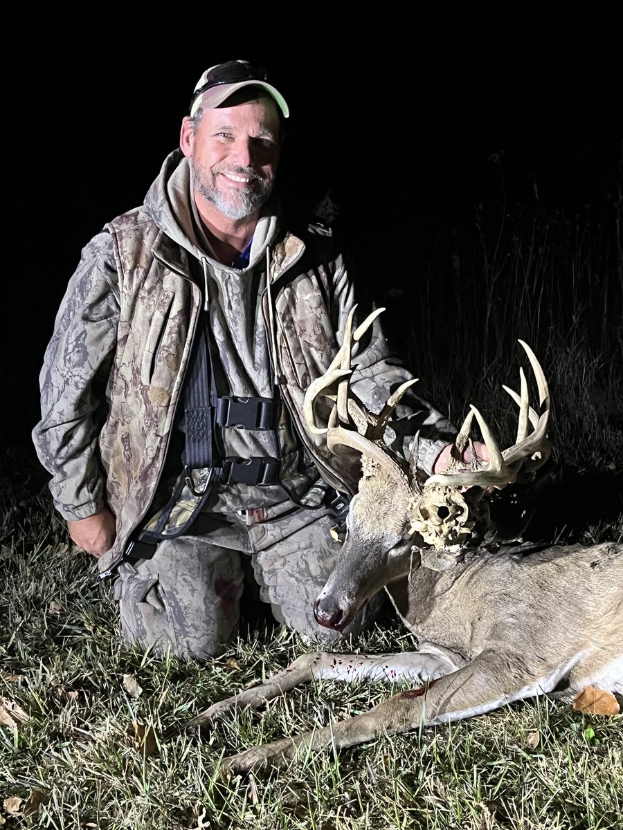 MDC_online's tweet photo. You don't see this every day ... 

Bowhunter Mike Lewis legally harvested two antlered deer in one shot during archery season. The deer he shot still had the skull and antlers of another deer locked in its rack! https://t.co/RlRvF931vd