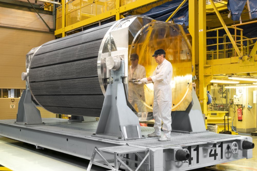 Oranogroup's tweet image. 🚨FLASH 
#Orano est fier d’annoncer la signature d’un contrat historique avec le @ListenbourgGov pour le recyclage des combustibles usés de la centrale de Linchebinch.

Le Listenbourg est un acteur de 1er plan dans la lutte contre le réchauffement climatique grâce au #nucléaire.