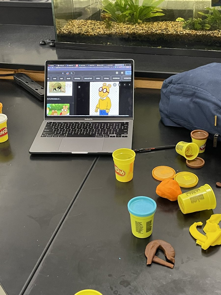 #scienceisfun #ToPLAYgraphy <a href="/McCollomScience/">Julia McCollom</a> <a href="/KendraHenke/">Dr. Kendra Henke</a>