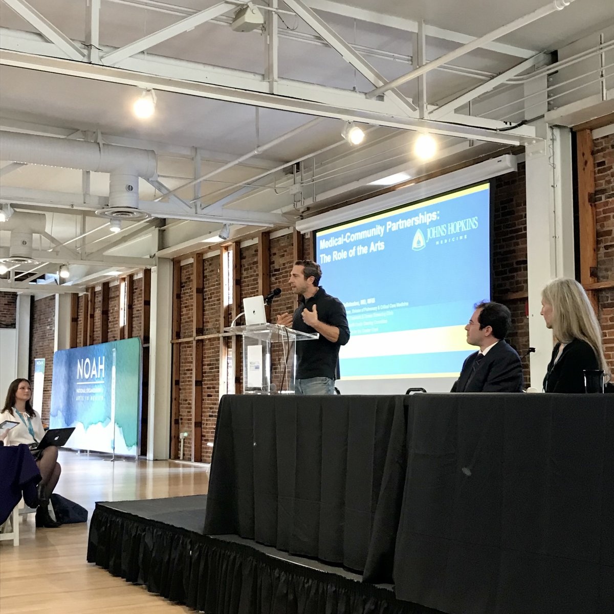 artsandmindlab's tweet photo. A wonderful exploration on how to better support #collaboration and #community engagement using the arts with IAM Lab's @susanmagsamen, @jhmusicmedicine's @pal7718, and @panagis21 at NOAHCON Day 1. 

@artsinhealthUS #thenoahcon2022 https://t.co/ZxGVSIXbQg