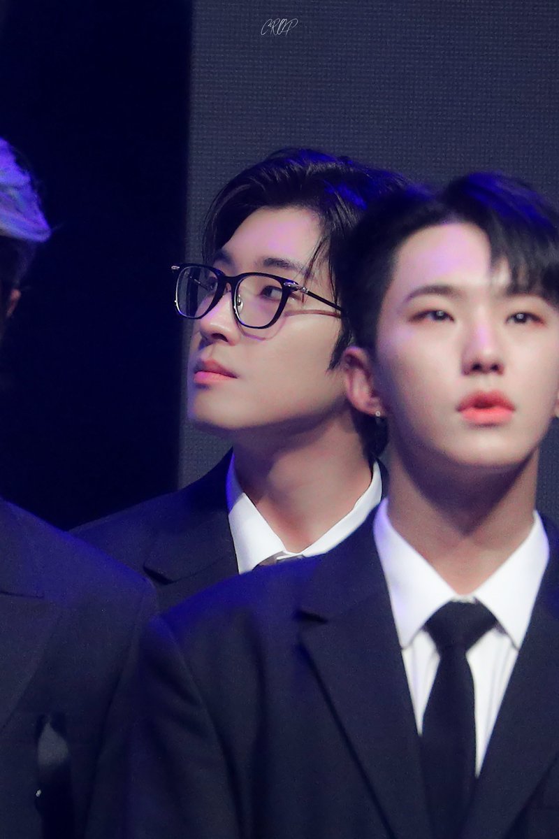 _CROP_717's tweet photo. 221102 이데일리 
#세븐틴 #원우 #SEVENTEEN #WONWOO 
💙 https://t.co/k7fb8tb4db