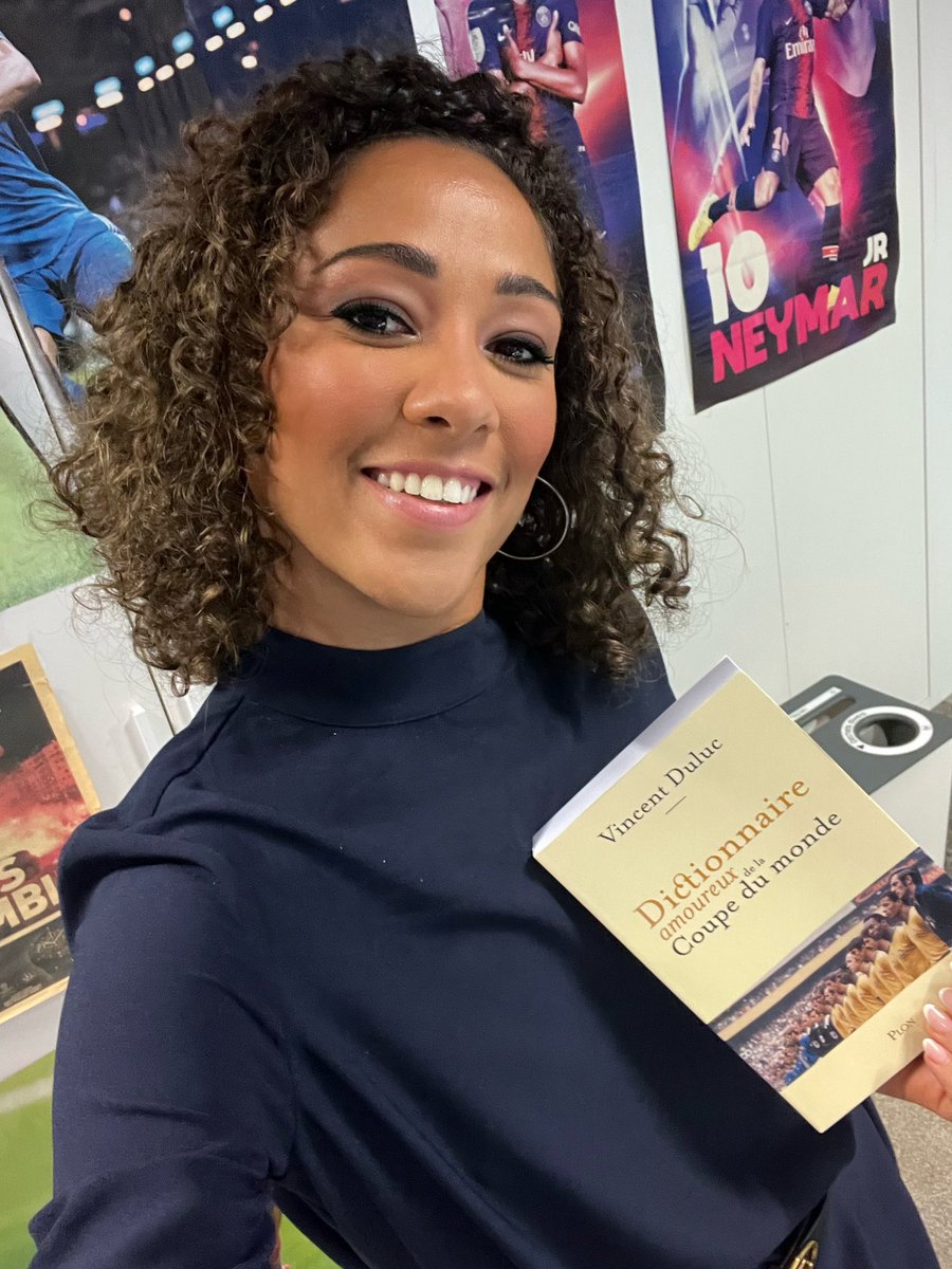 🎁CADEAU🎁
<a href="/vsainsily/">Virginie Sainsily</a> t’offre le dictionnaire amoureux de la Coupe du Monde écrit par l’incontournable <a href="/vincentduluc/">vincent duluc</a> !
RT + FOLLOW <a href="/lequipedusoir/">L'Équipe du soir</a> 
Choisis ton chroniqueur ⚔️