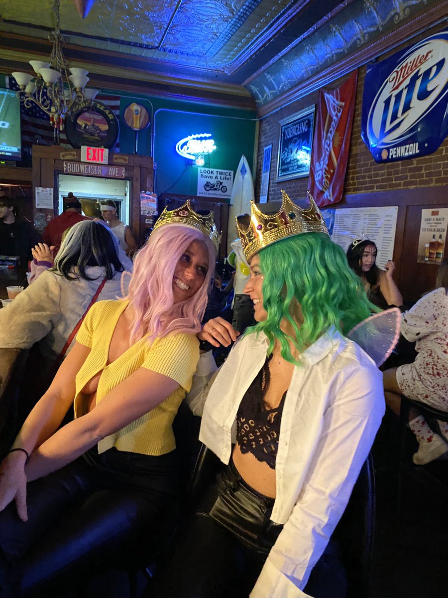 Viaduct Bar & Grill tweet media