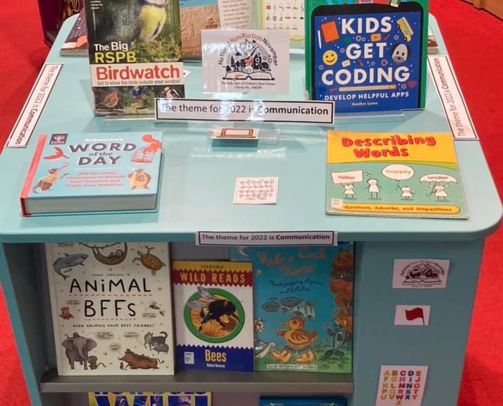 BromLibraries's tweet photo. #PengeLibrary #NNFN2022
It’s time for Non-Fiction November.
This years theme is #Communication
It’s amazing the different ways people and animals communicate … past and present.
Find out more at #PengeLibrary. @FCBGNews #nonfiction @LBofBromley @GLL_UK @Better_UK https://t.co/QVqfpQ4pNk