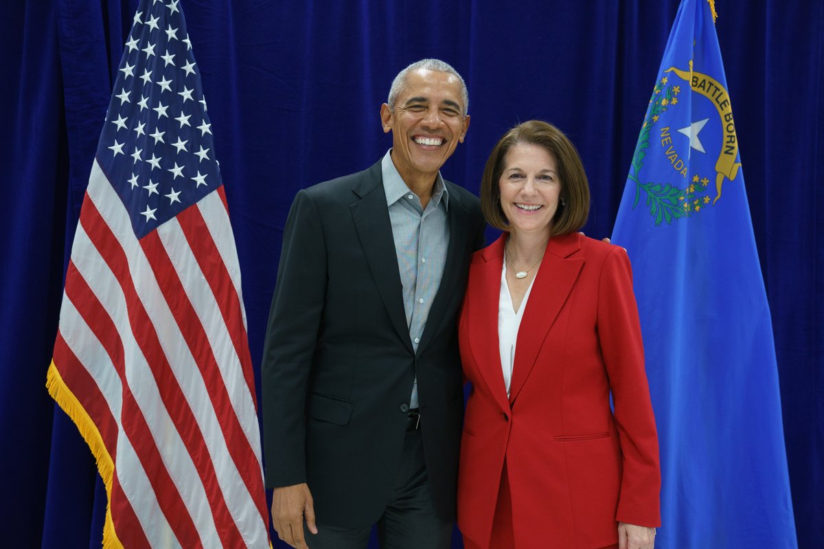 CortezMasto's tweet image. It was my privilege to speak directly to my Las Vegas community last night about what's on the line in this election for our families.

Thank you so much to @BarackObama for joining us - now let's go vote!