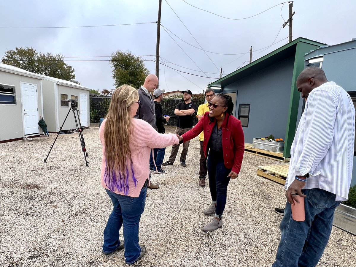 NatashaD1atx's tweet photo. Homelessness is one of the biggest challenges of our generation. Today, I was proud to see the fruits of a collaboration between two innovative community partners, @toofound and #PluginHouse, to provide critical services to our most marginalized residents. https://t.co/GtrQwfgcps https://t.co/5BOKcsMvET