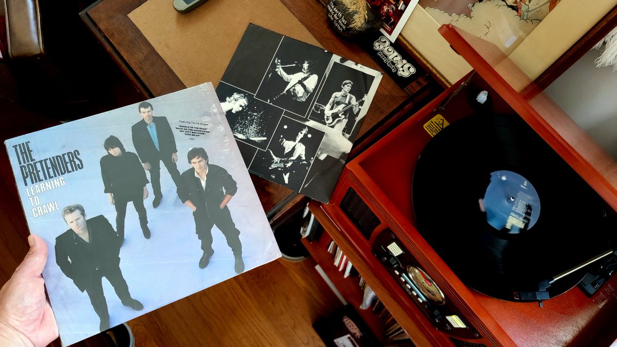 mattyreedbaker's tweet image. Now spinning at my house: the most difficult, most beautiful of 3rd albums:

#LearningToCrawl by @ThePretendersHQ (1984)...after two instant-classic LPs and the tragic deaths of two of its members, @ChrissieHynde &amp;amp; Co. returned with this triumphant LP of enduring songs I cherish